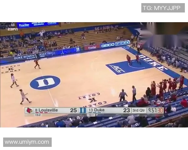 球迷集资送教练“战术平板”表心意