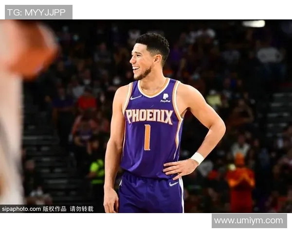 布克如何通过战术拆解在关键时刻掌控比赛节奏全面解析